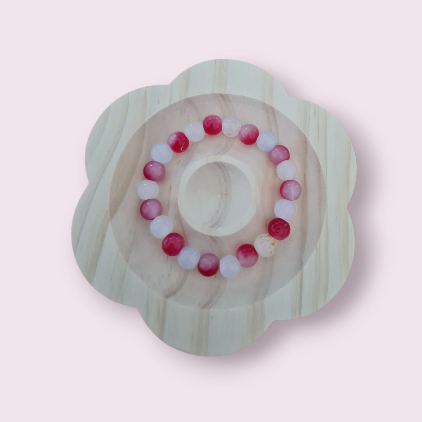 Glass beaded bracelet without charm
