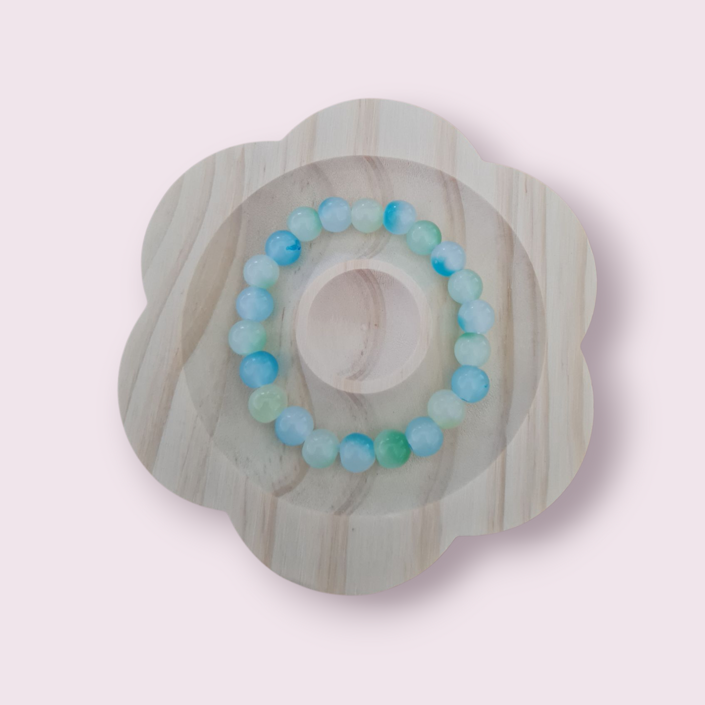 Glass beaded bracelet without charm