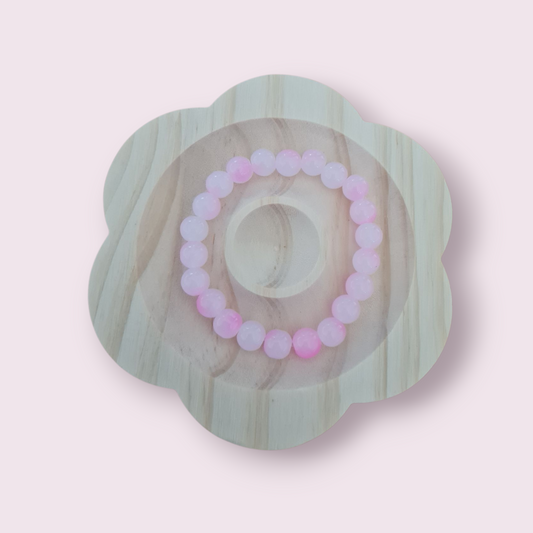 Glass beaded bracelet without charm