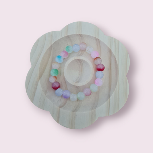 Glass beaded bracelet without charm